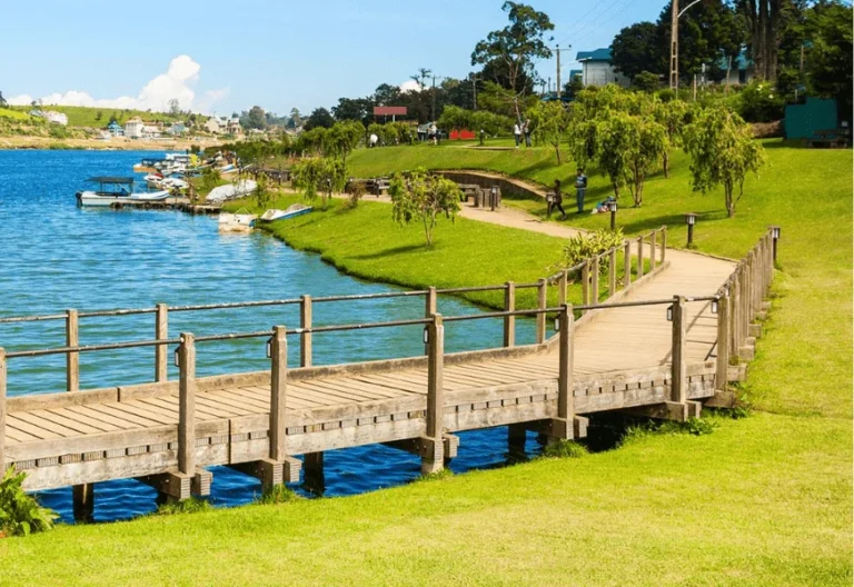 lake-gregory-park-sri-lanka