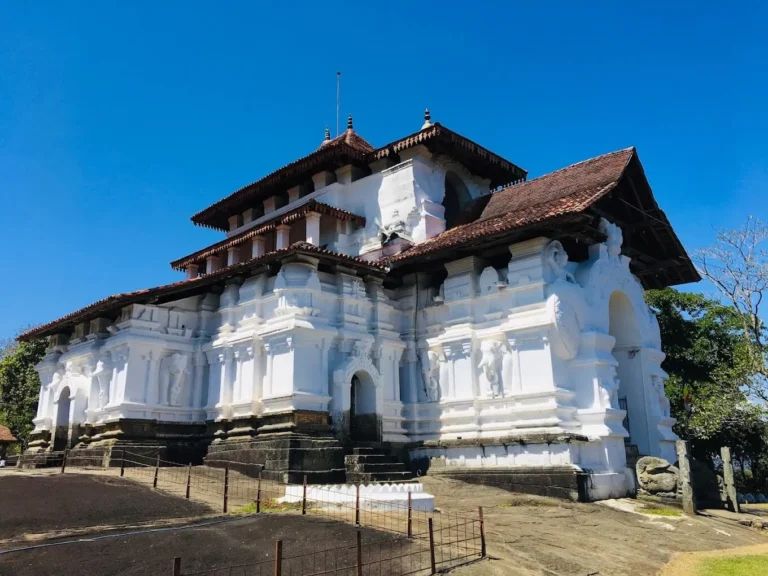 Lankatilaka Temple
