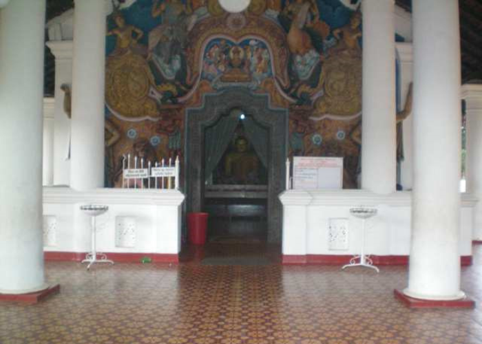 Muthiyangana-Temple-5