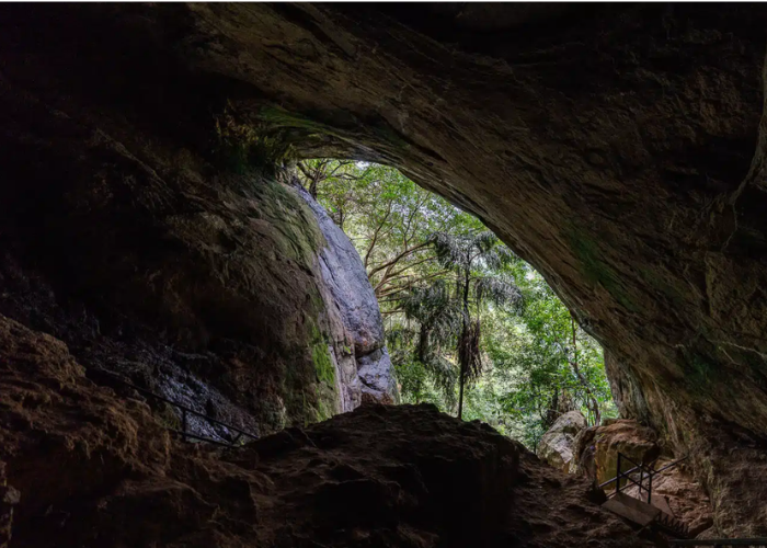 Ravana Cave1