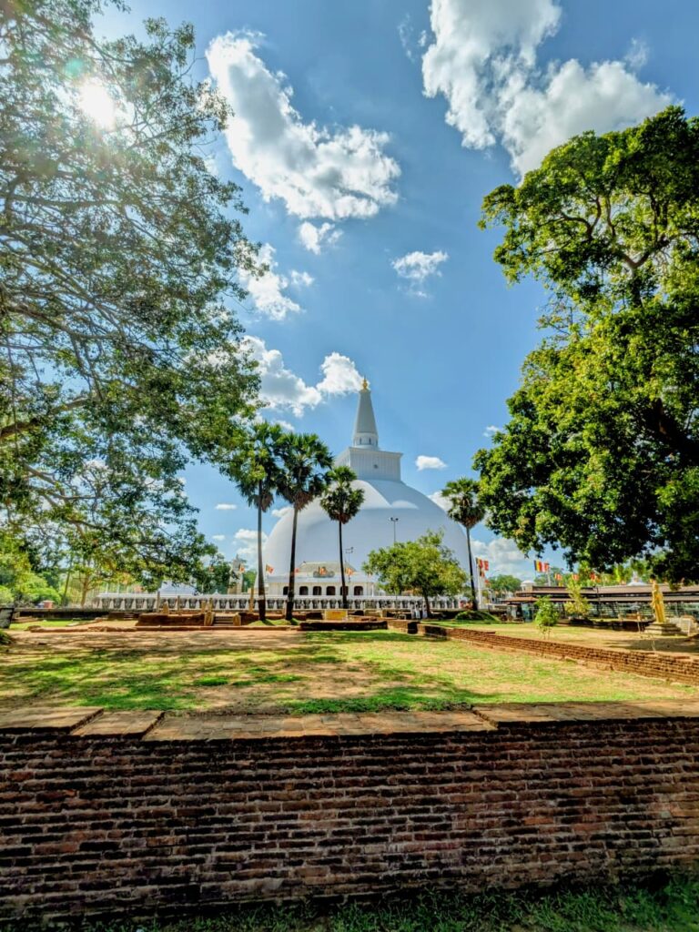 Ruwanwelisaya Stupa View
