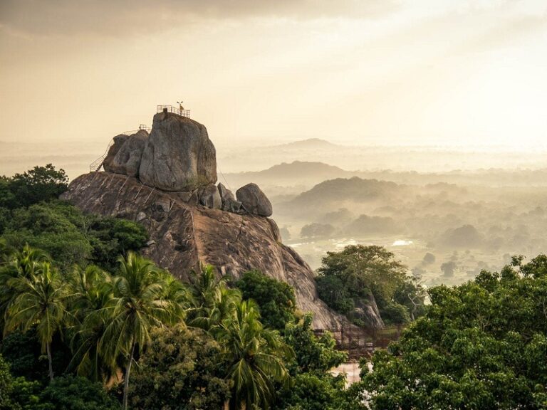 072089402Anuradhapura_Mihintale