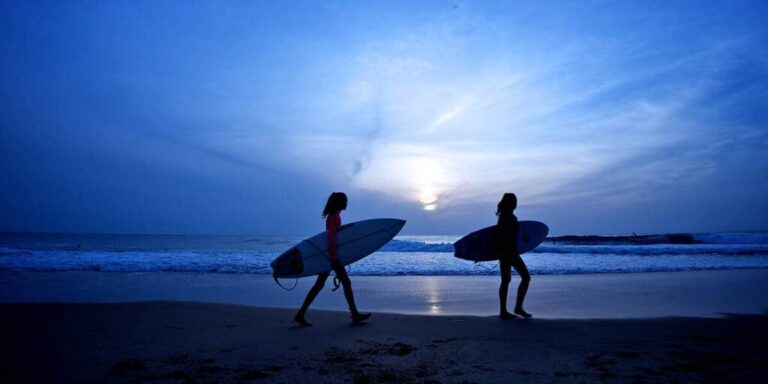 Arugam-Bay-Beach-Surfing-IIIjpg_gallery_5339-1024x512