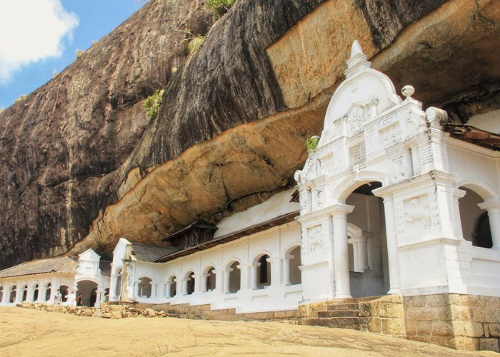 Dambulla-Cave-Temple-3