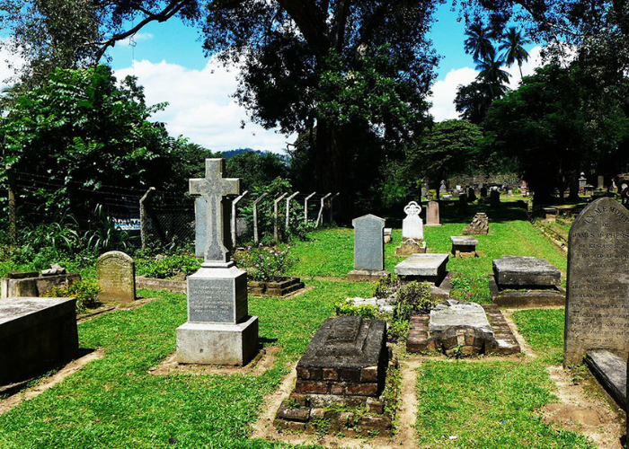 Garrison-Cemetery3