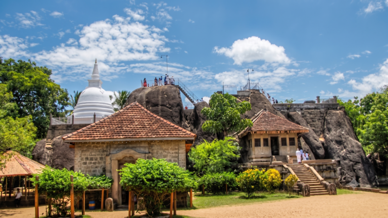 Isurumuniya Rock Temple