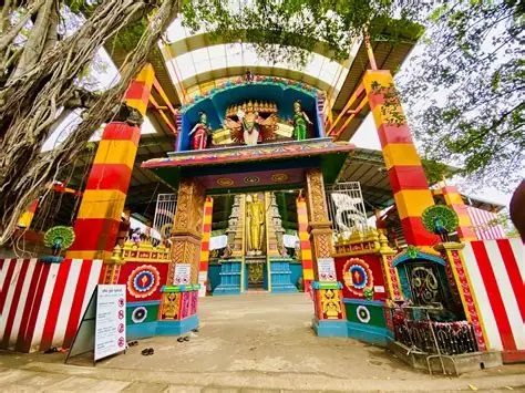 Madampe Sri Murugan Kovil1