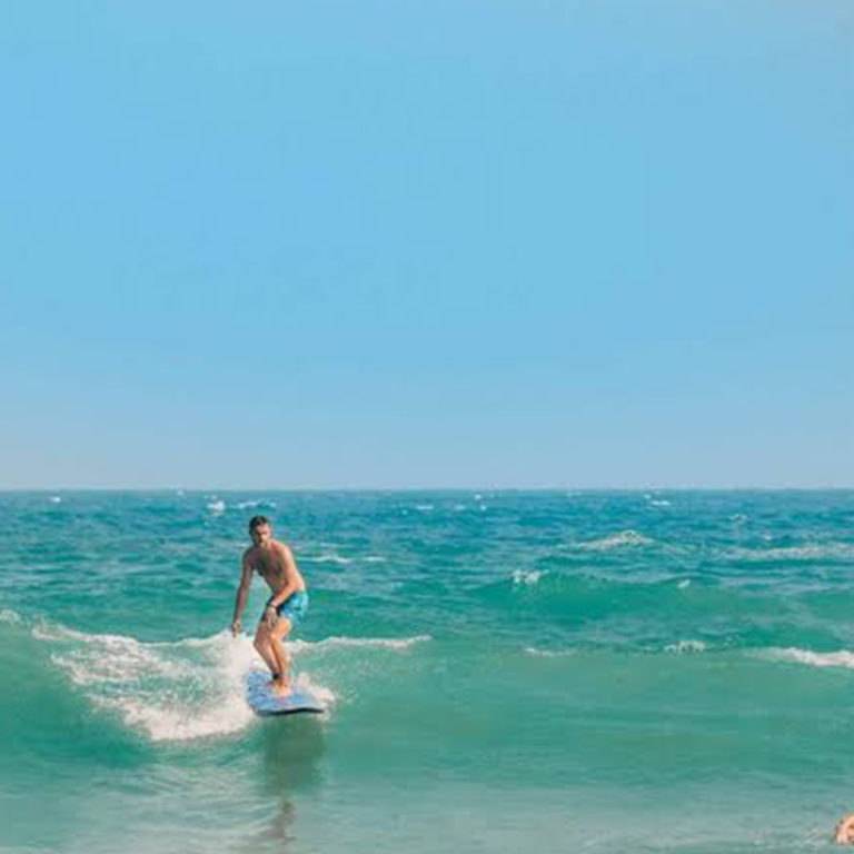 Hiriketiya Beach