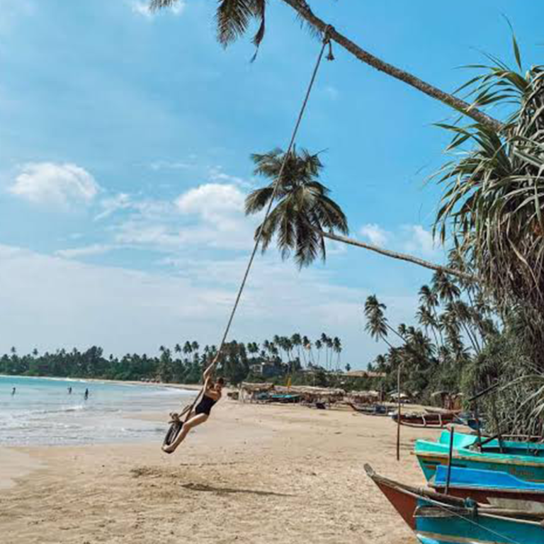 Hiriketiya Beach