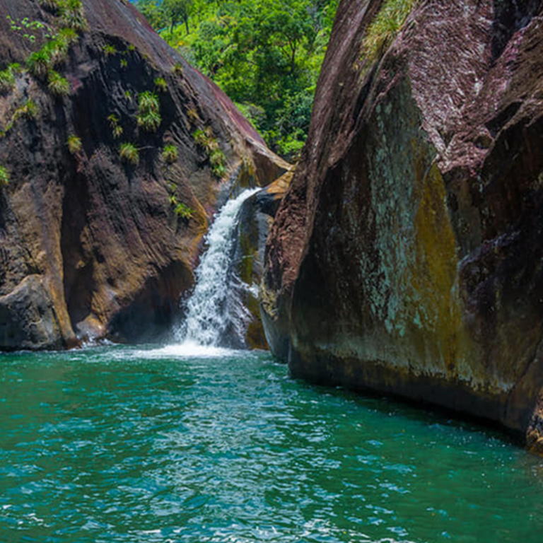 Pahanthudawa Waterfall