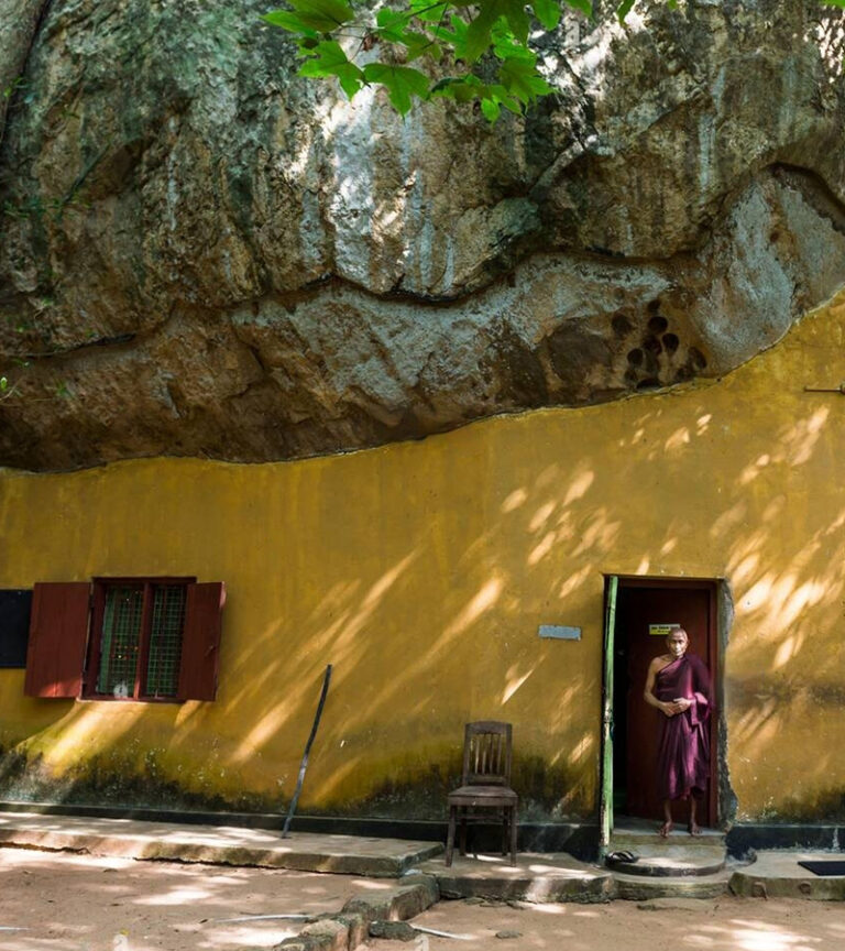 ritigala-forest-monastery12