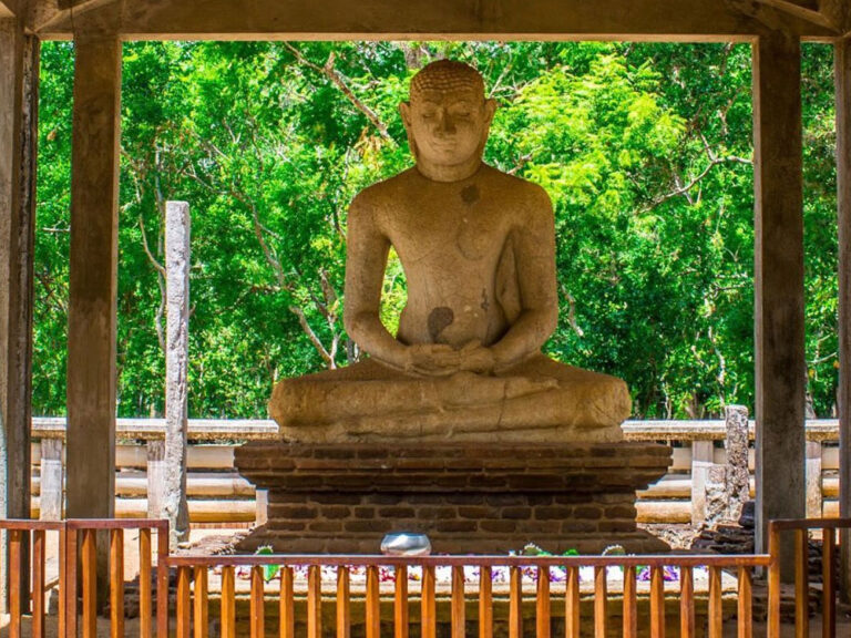 samadhi-statue-04